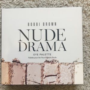 Bobbi Brown Nude Drama eyeshadow palette